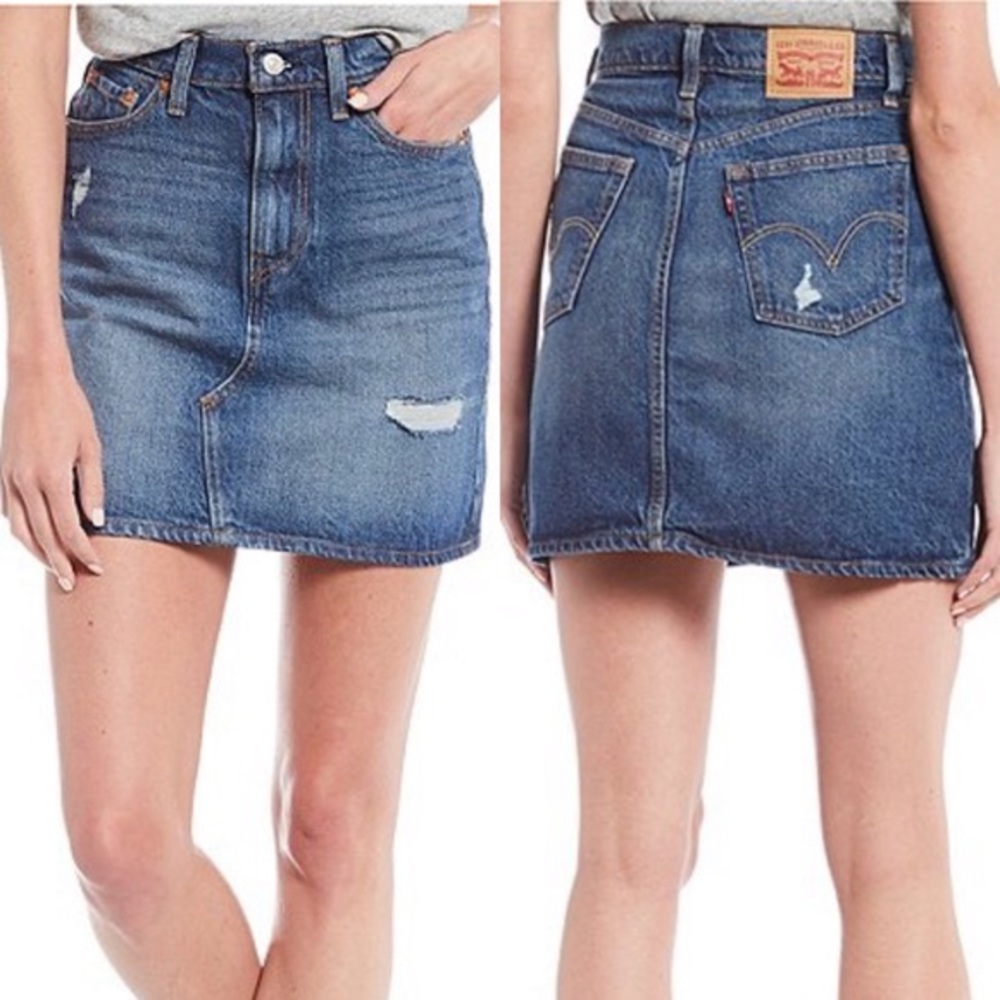 NWT LEVIS SKIRT. SIZE 0 (25).